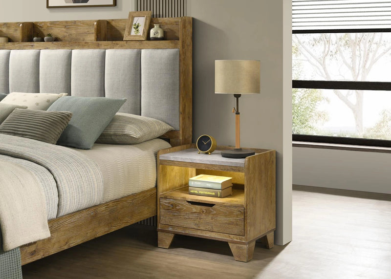 Light Aspen Oak Queen Bed
